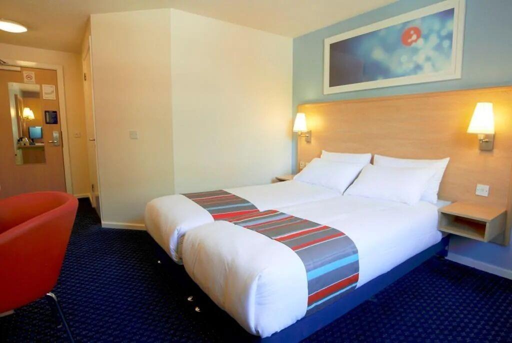 Travelodge Battersea لندن المظهر الخارجي الصورة